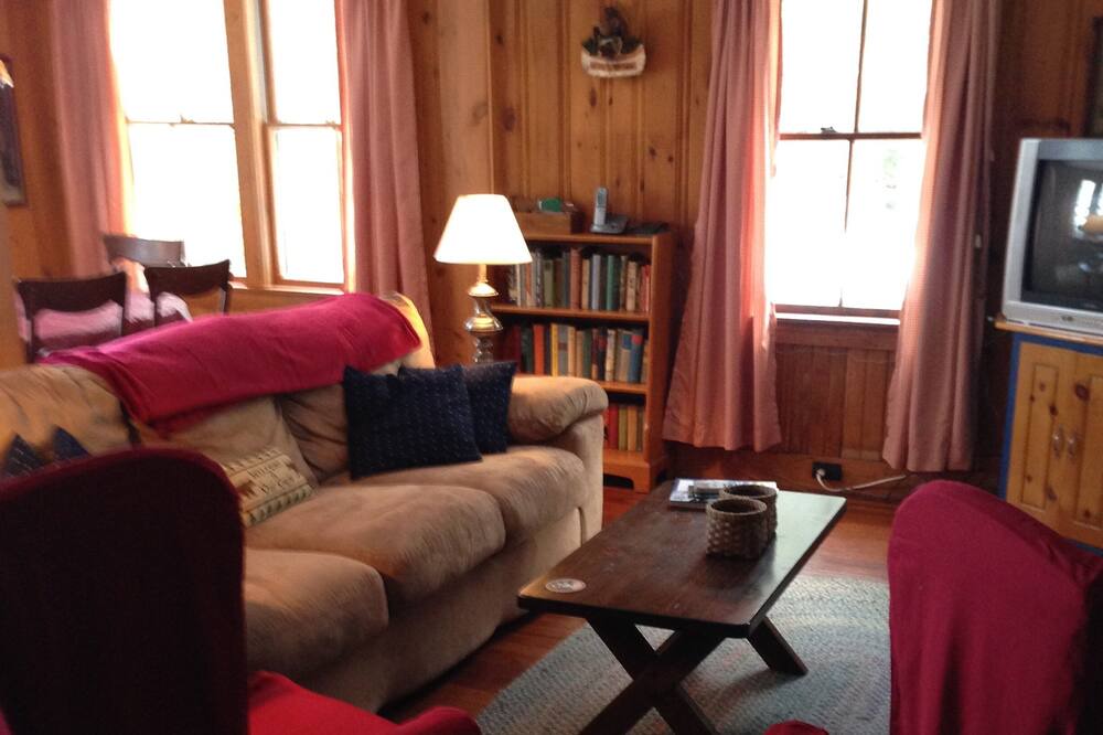 Photo of Livingroom in Fryeburg