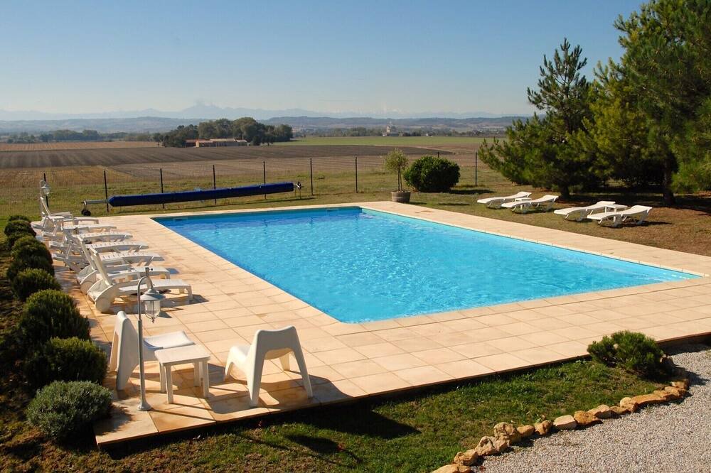 Photo of Outdoor in Villepinte