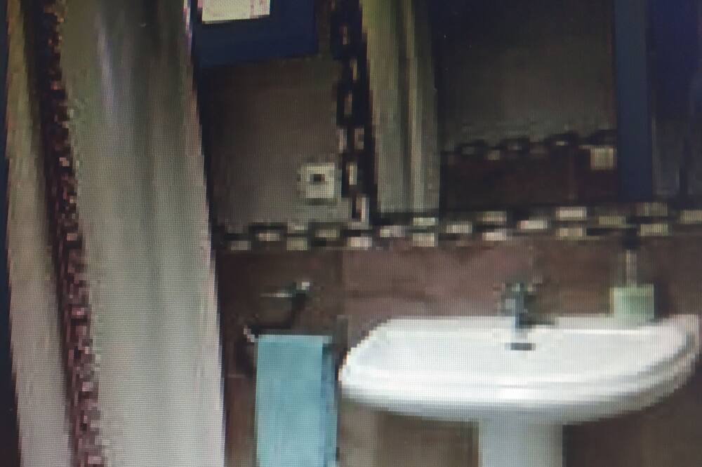 Photo of Bathroom in Bisimbre