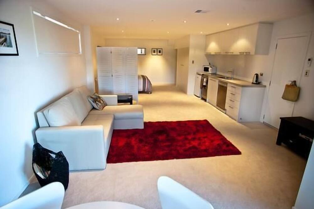 Photo of Others in Mairangi Bay