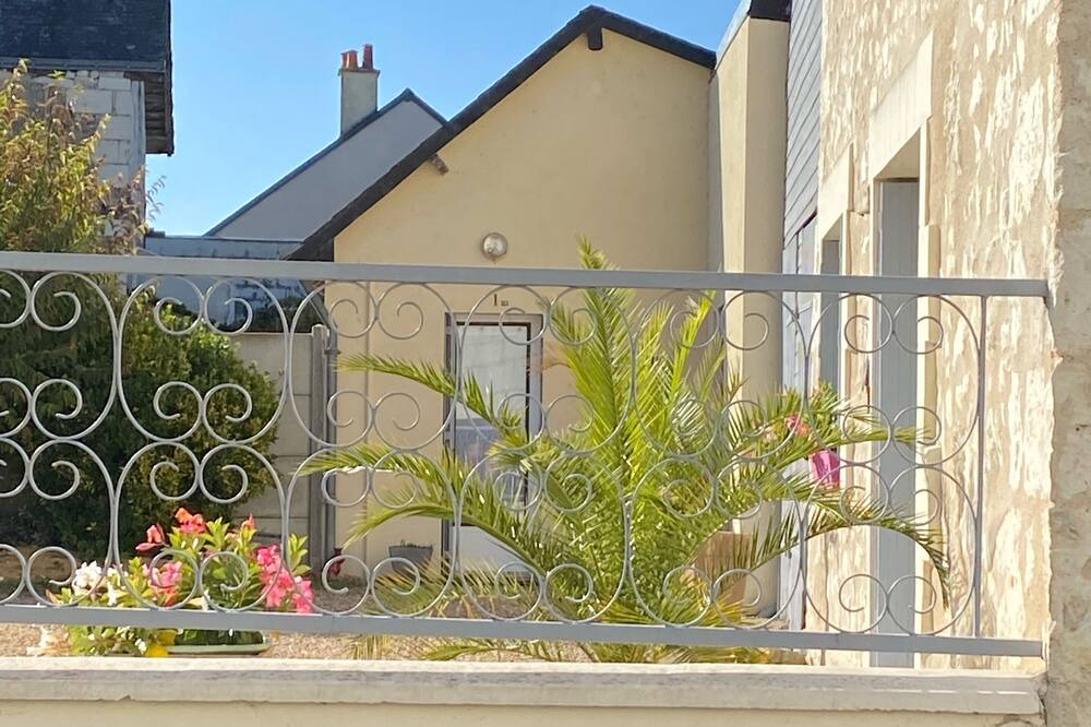 Photo of Outdoor in Vernantes