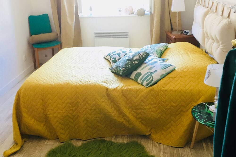 Photo of Bedroom in Vernantes