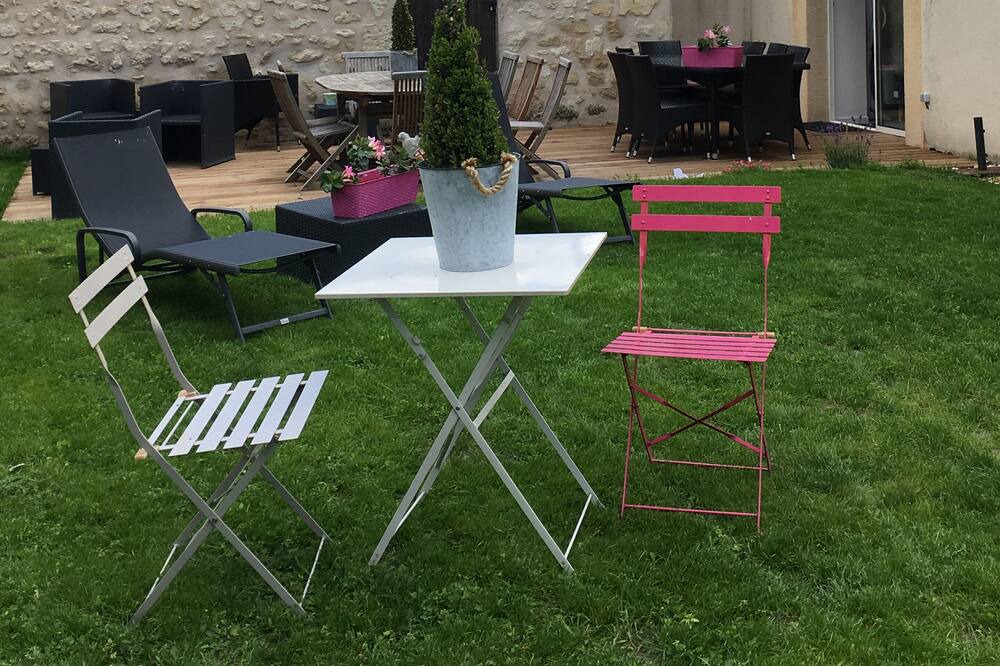 Photo of Outdoor in Vernantes