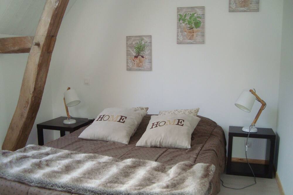 Photo of Bedroom in Vernantes