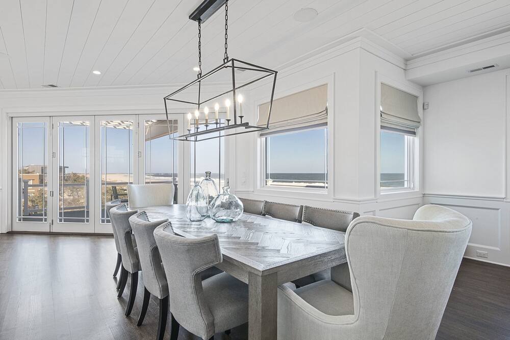 Photo of Others in Loveladies