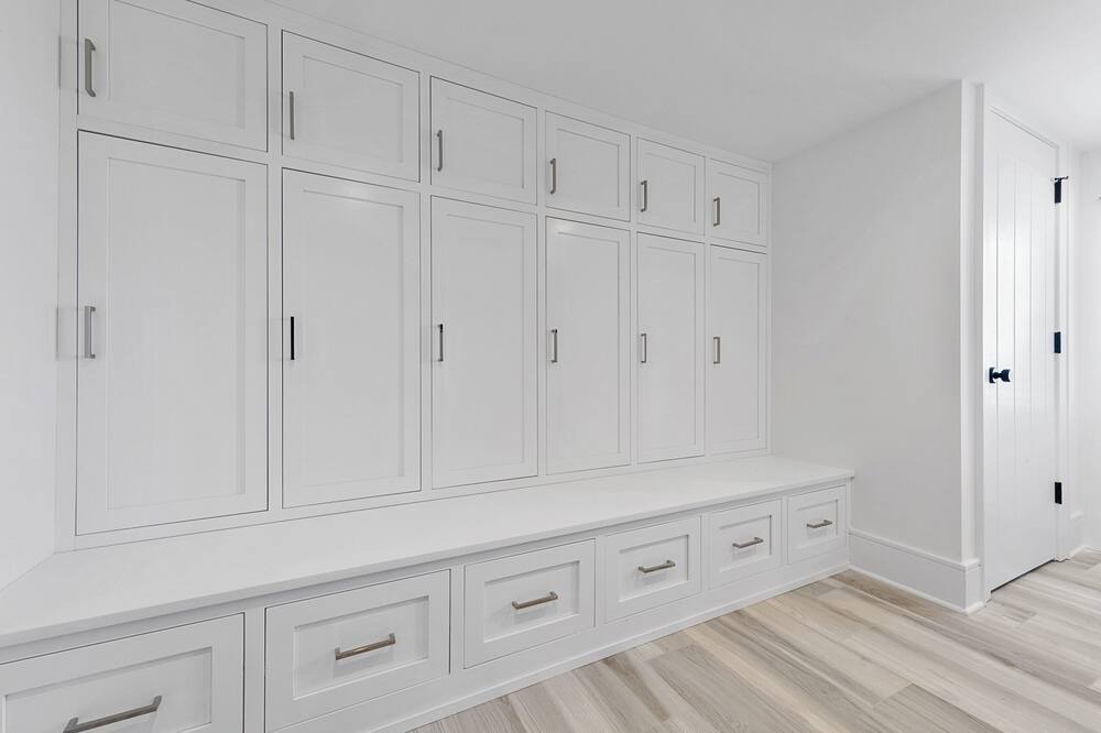 Photo of Others in Loveladies