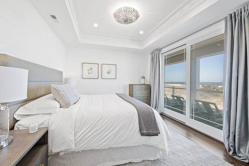 Photo of Others in Loveladies