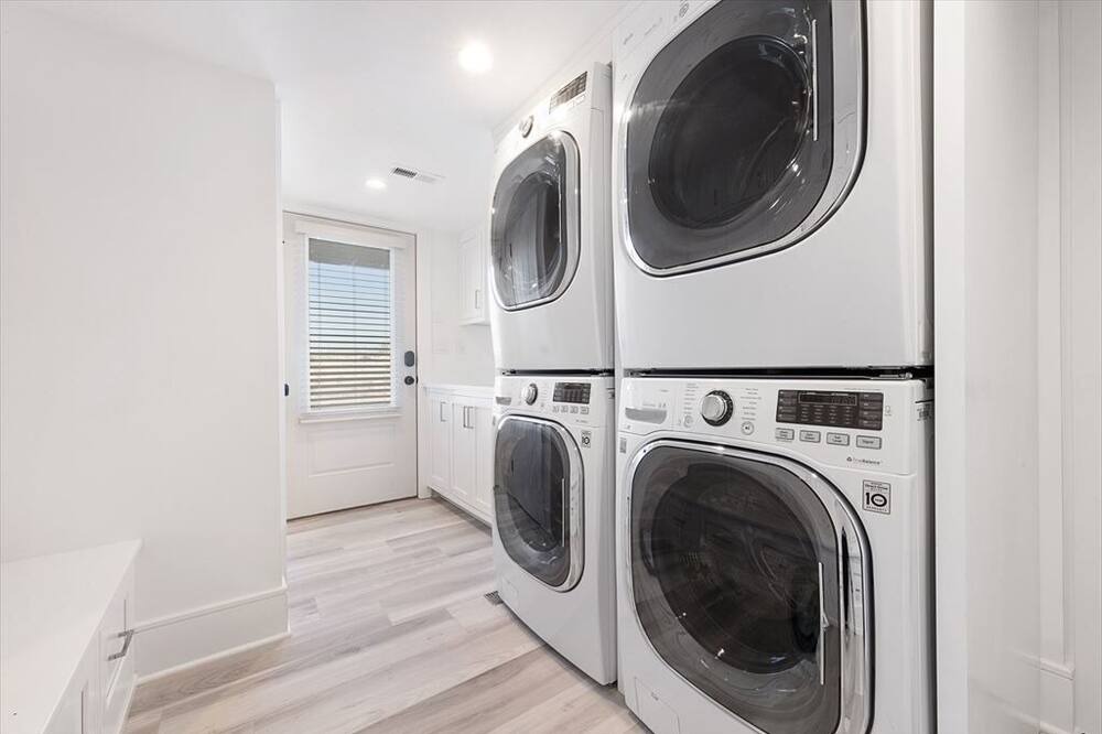 Photo of Others in Loveladies