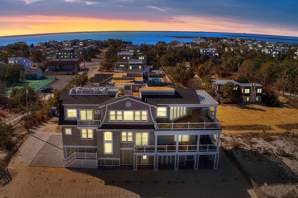 Photo of Others in Loveladies