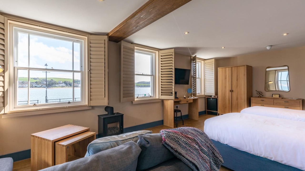 Photo of Others in Appledore