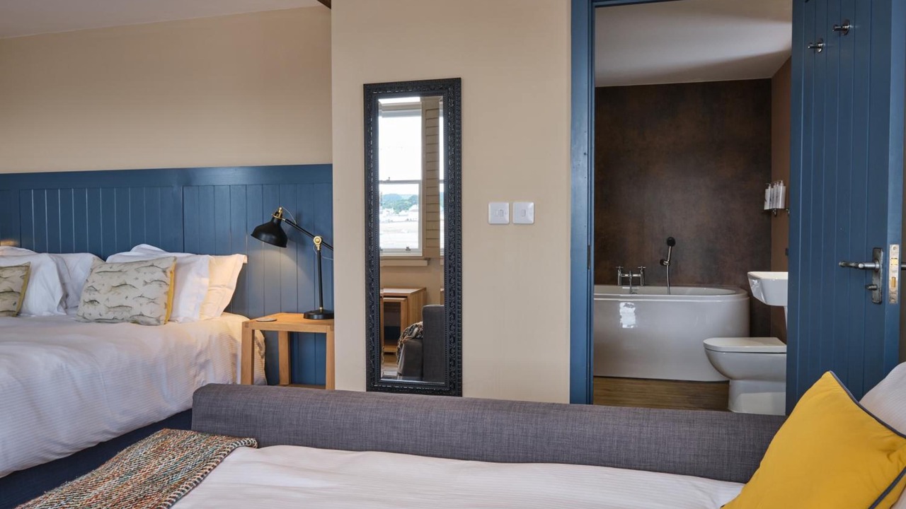 Photo of Others in Appledore