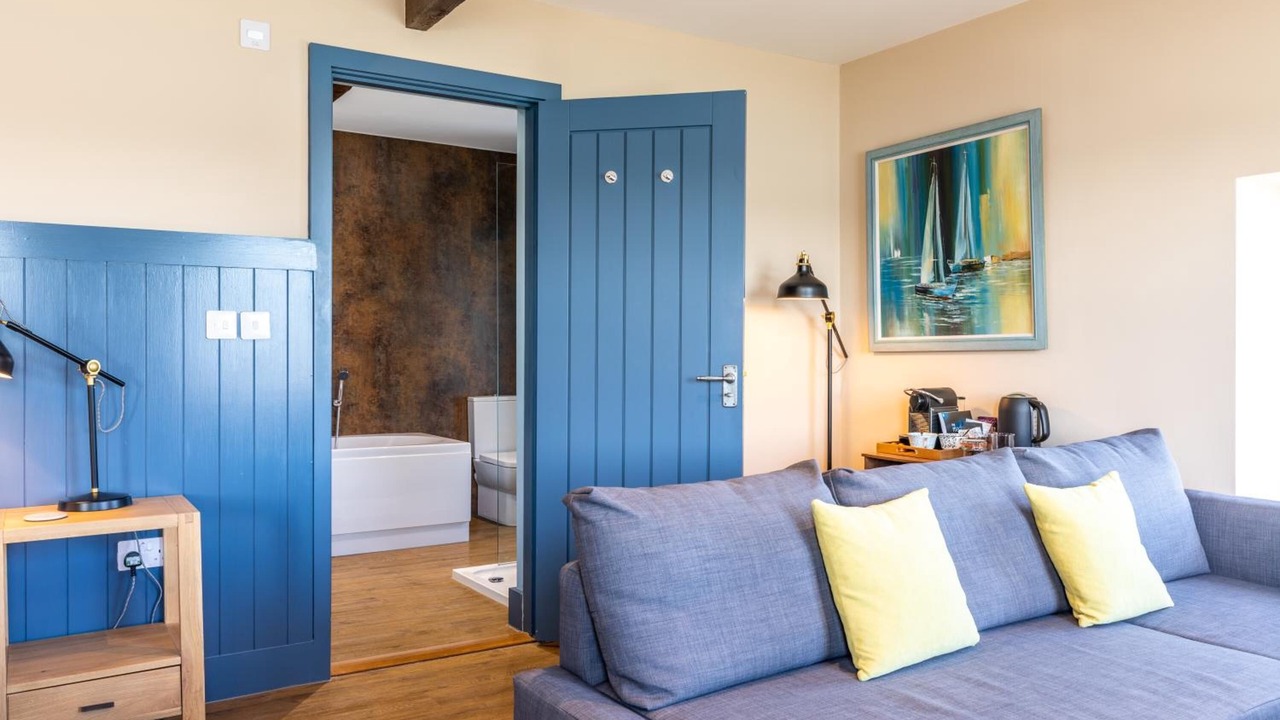 Photo of Others in Appledore