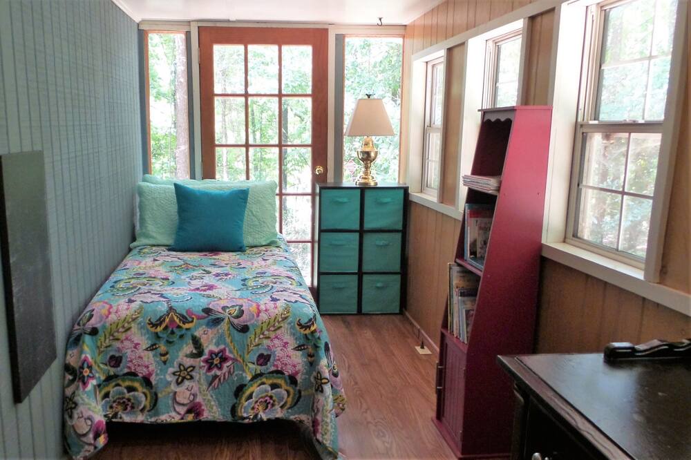 Photo of Bedroom in Bogart