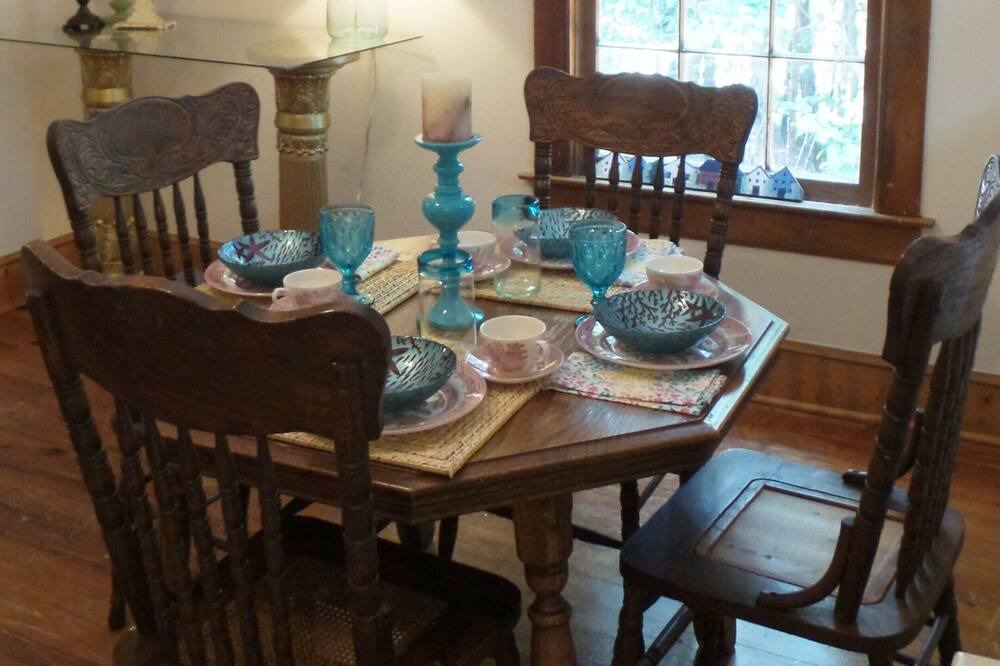 Photo of Kitchen in Bogart