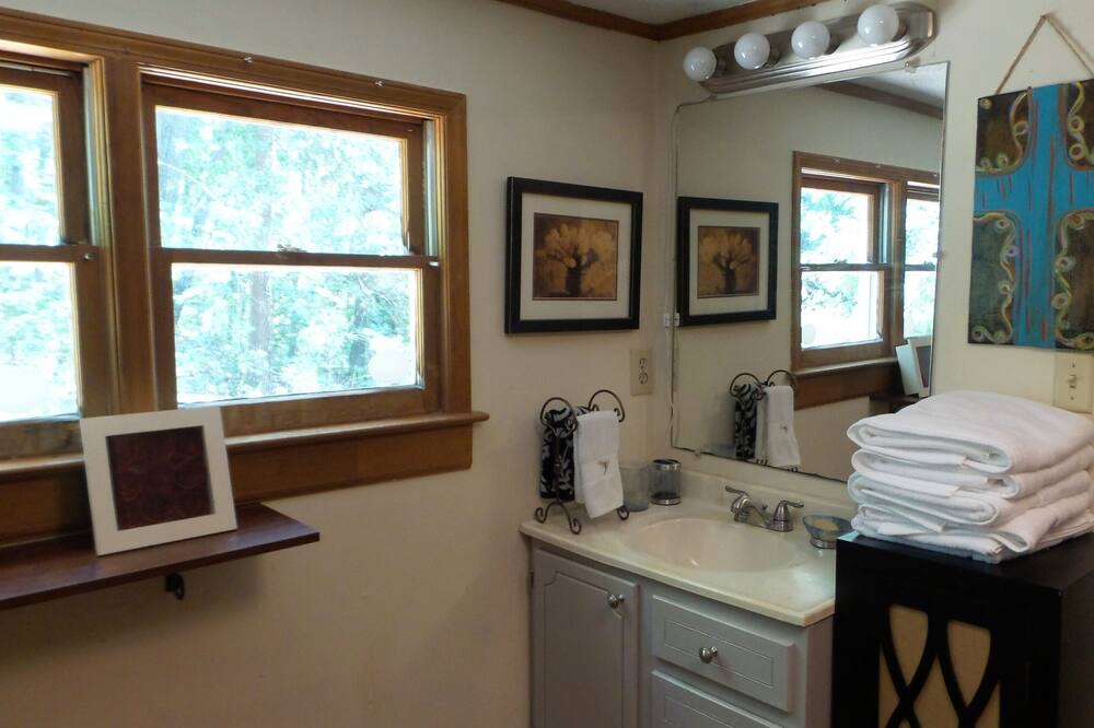 Photo of Kitchen in Bogart