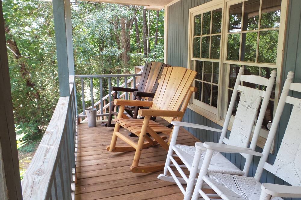 Photo of Patio Balcony in Bogart