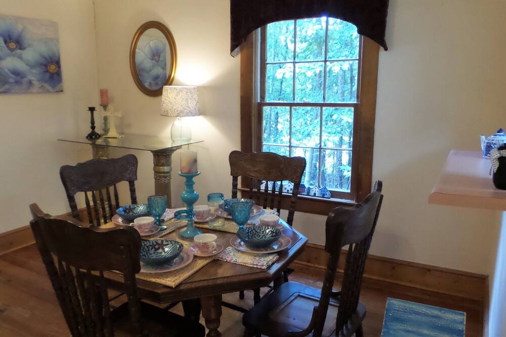 Photo of Kitchen in Bogart