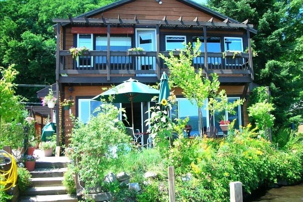 Photo of Outdoor in North Lake George