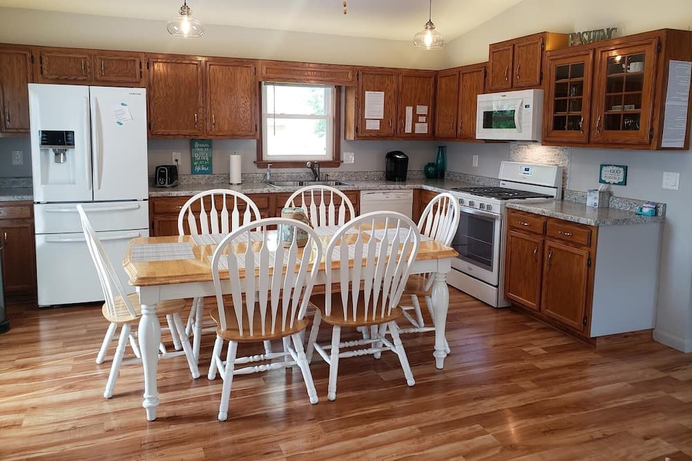 Photo of Kitchen in Cedar Lake