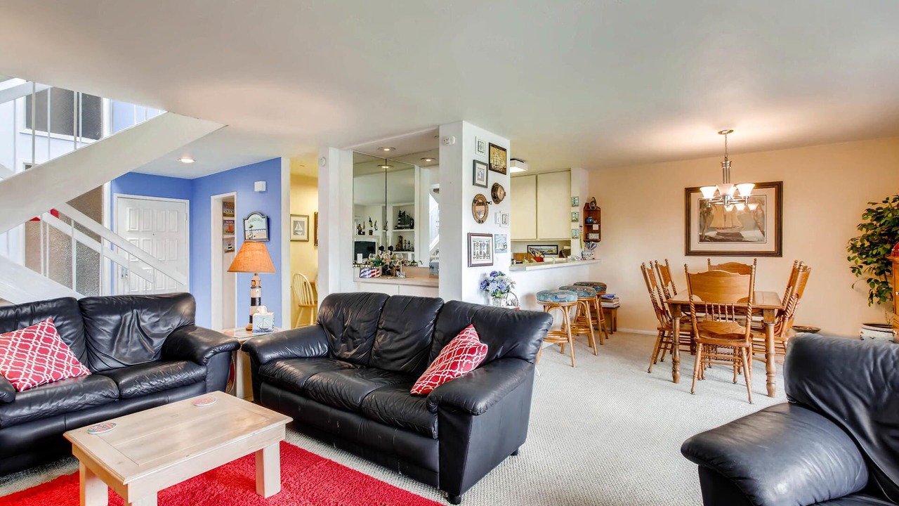 Photo of Livingroom in Solana Beach
