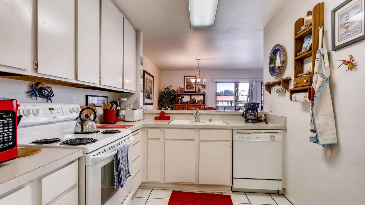 Photo of Kitchen in Solana Beach