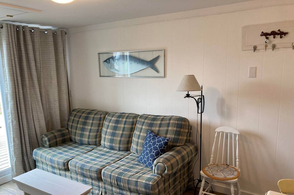 Photo of Livingroom in North Truro