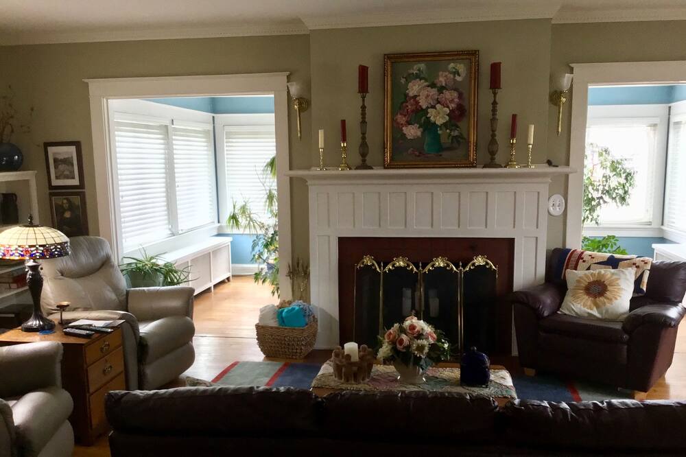 Photo of Livingroom in Defiance