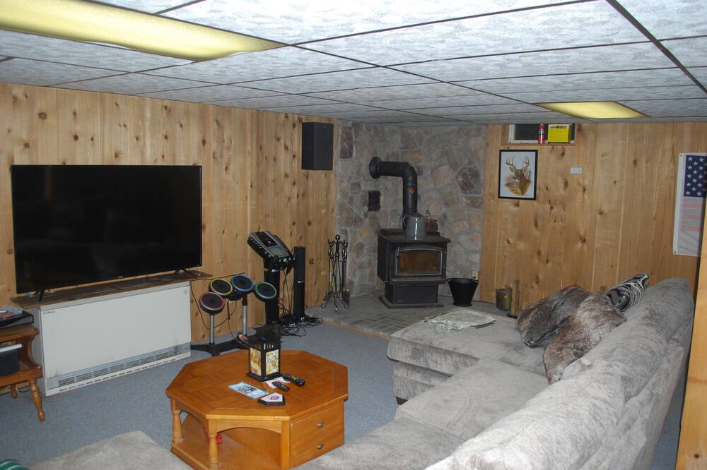 Photo of Bedroom in White Mills