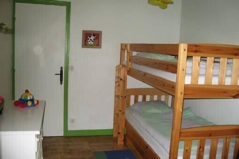 Photo of Bedroom in Romille