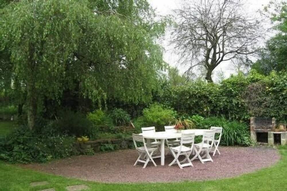 Photo of Outdoor in Romille