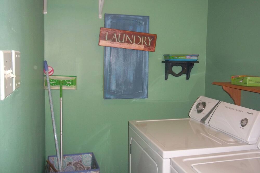 Photo of Bedroom in Grogan's Mill