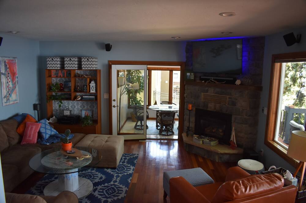 Photo of Livingroom in Green Bay