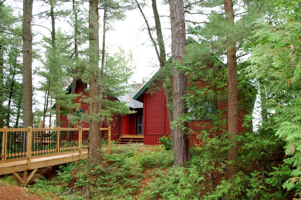 Photo of Outdoor in Byng Inlet