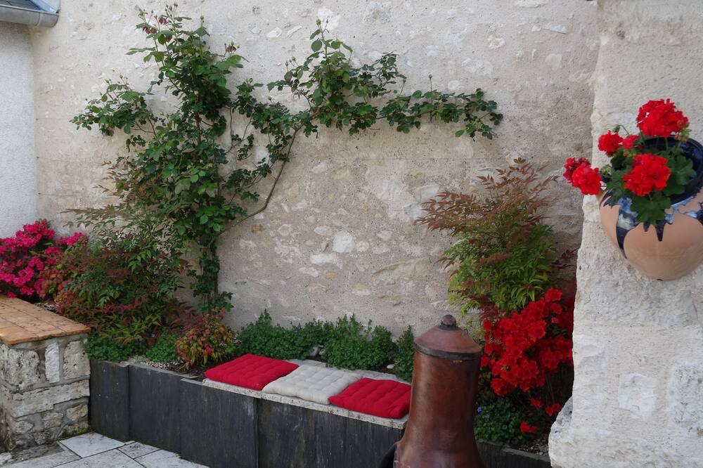 Photo of Patio Balcony in Saint-Laurent-Nouan