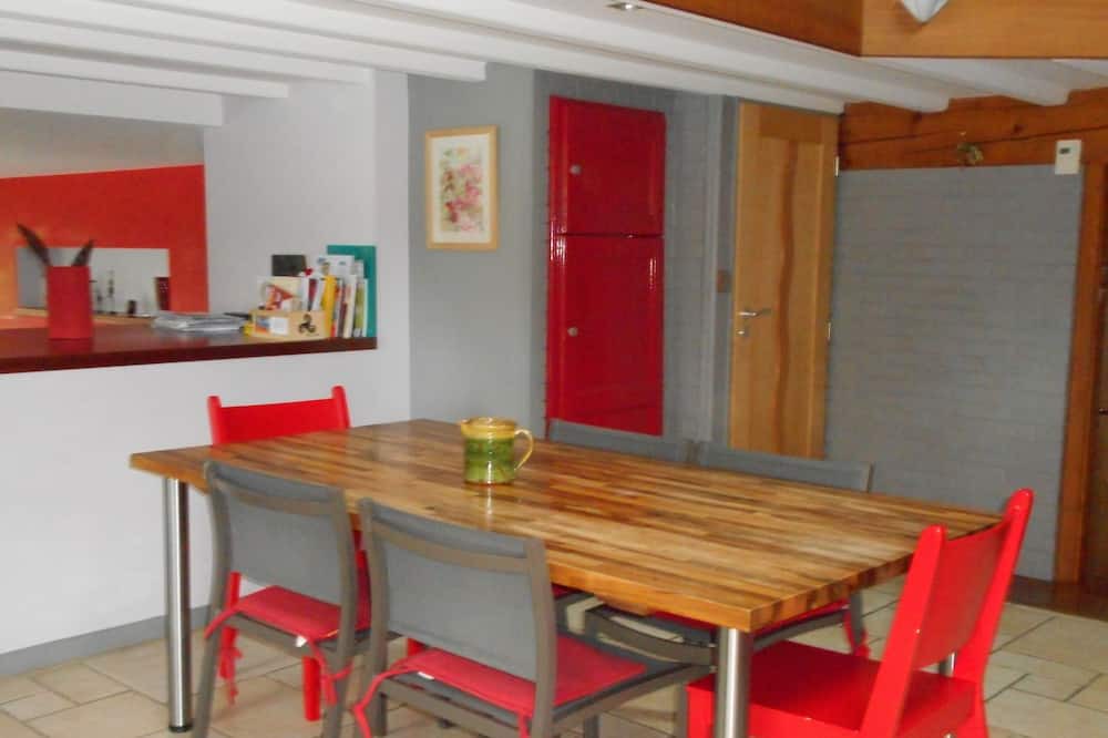 Photo of Kitchen in Charchilla