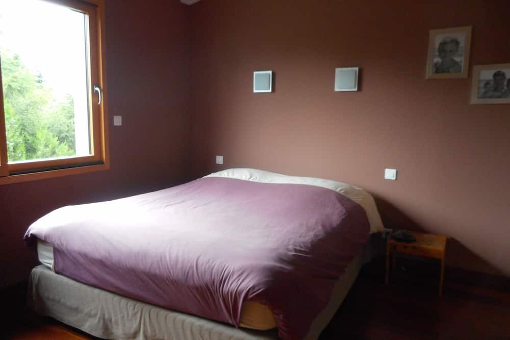 Photo of Bedroom in Charchilla