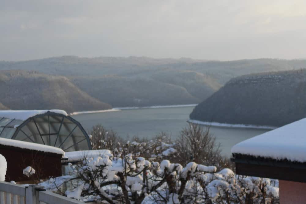 Photo of Patio Balcony in Charchilla