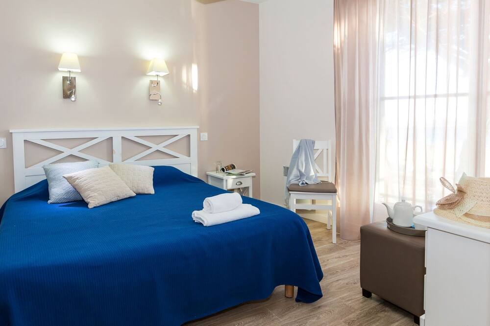 Photo of Bedroom in Pornichet