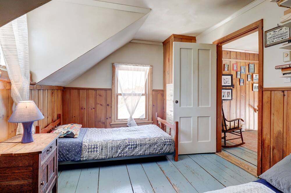 Photo of Bedroom in Hatley