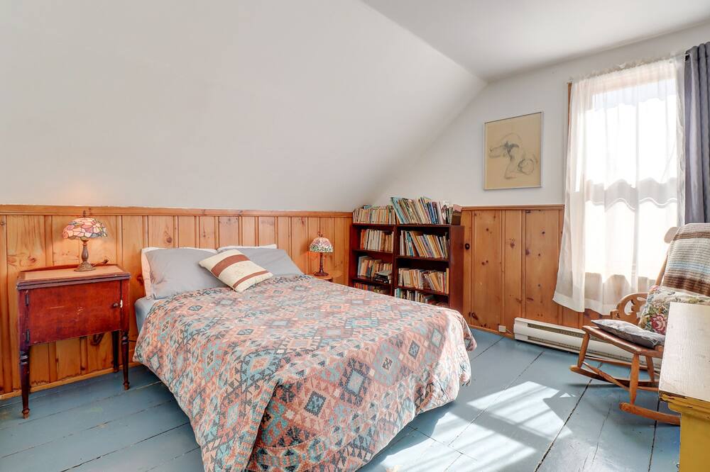 Photo of Bedroom in Hatley