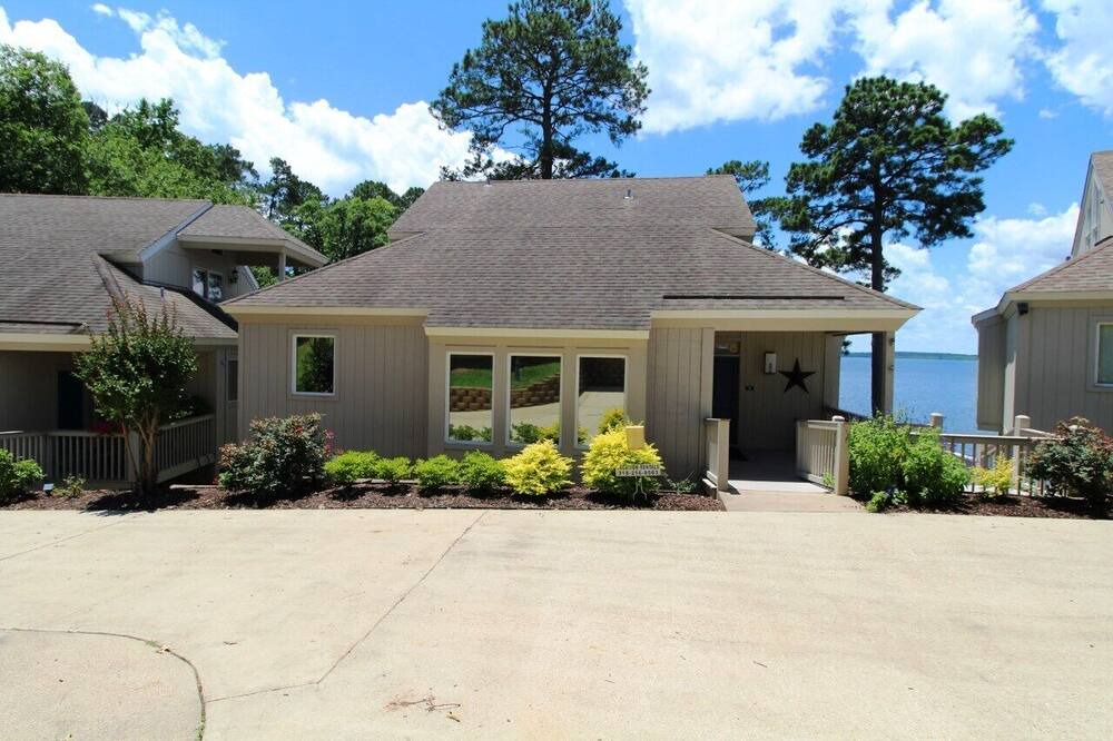 Photo of Outdoor in Negreet