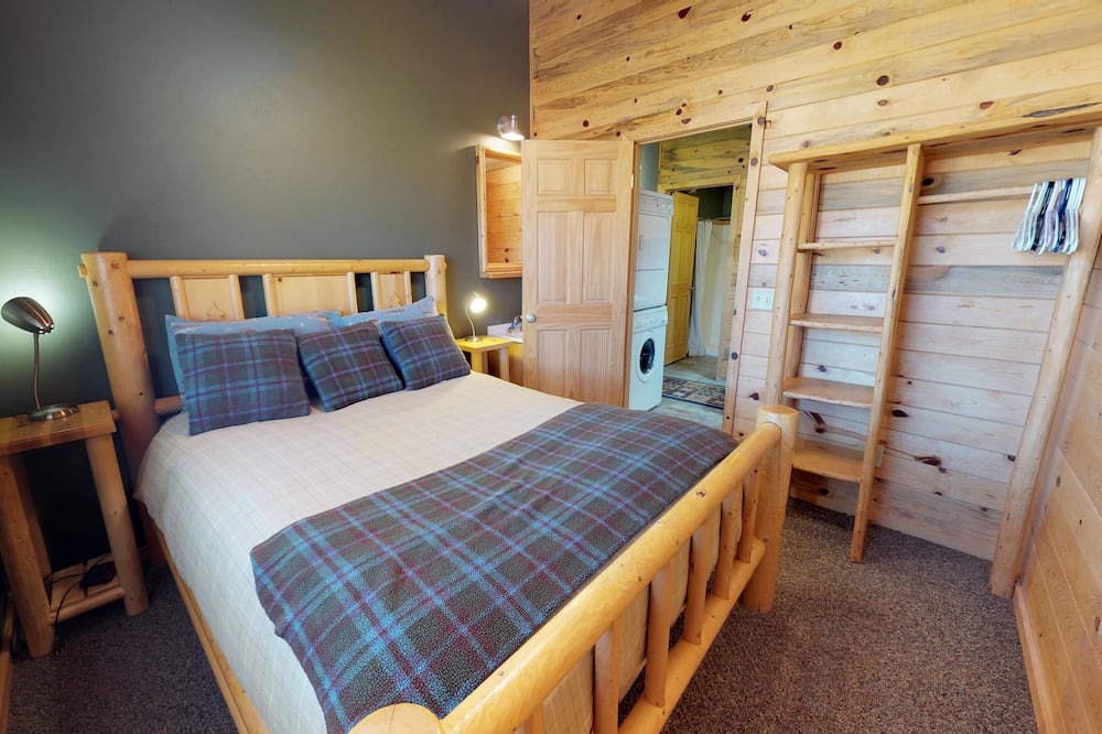 Photo of Bedroom in La Sal
