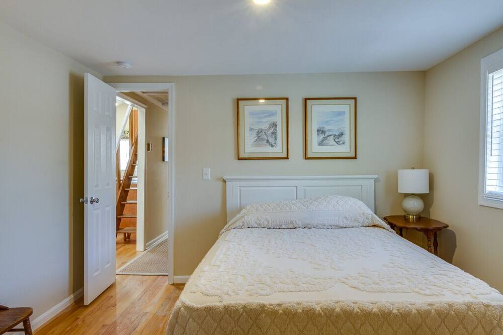 Photo of Bedroom in Broadkill Beach