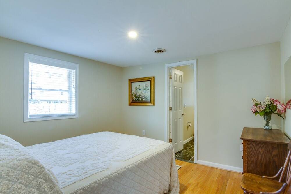 Photo of Bedroom in Broadkill Beach