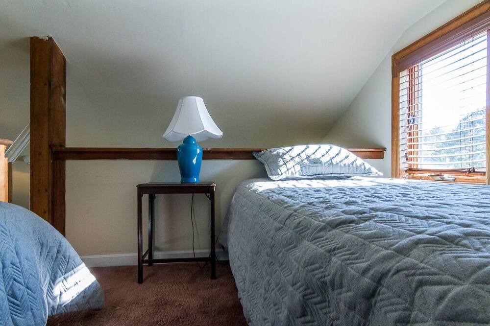 Photo of Bedroom in Broadkill Beach