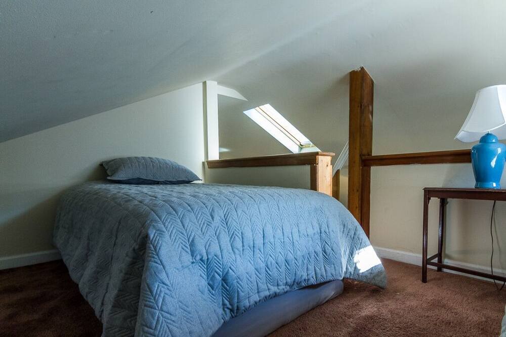 Photo of Bedroom in Broadkill Beach