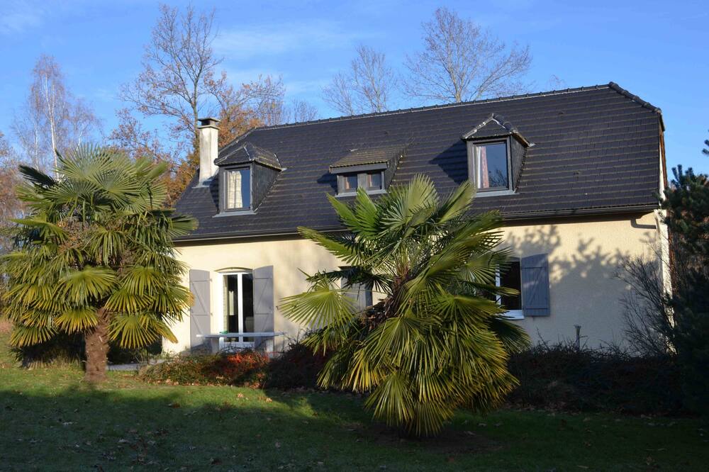 Photo of Outdoor in Barzun