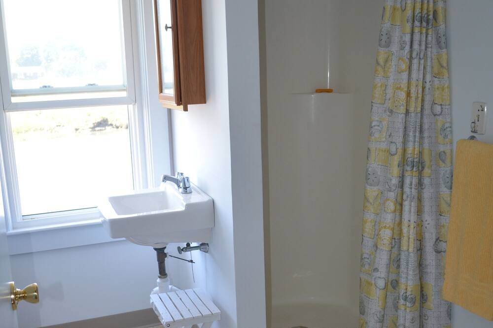 Photo of Bathroom in Green Harbor
