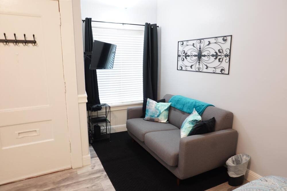 Photo of Others in Ashbury Heights