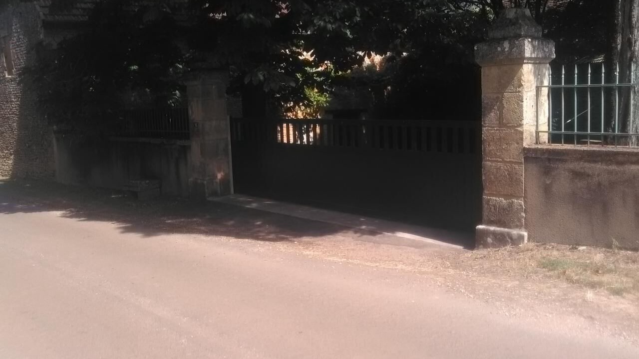 Photo of Outdoor in Temple-Laguyon